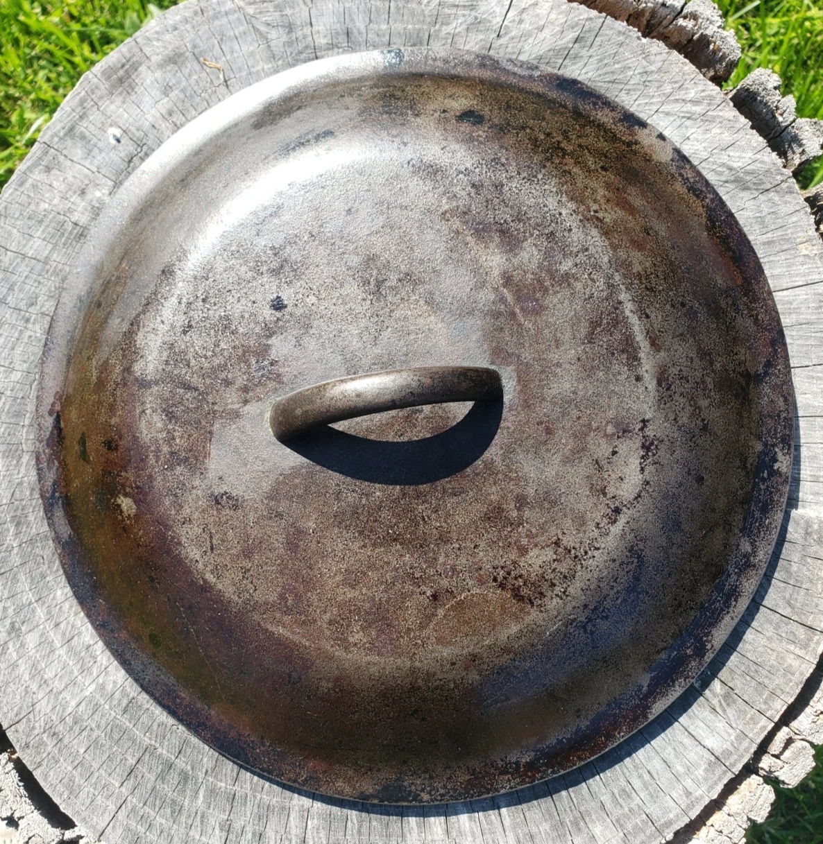 Cast Iron Lodge Lid Number 9 size skillet cover 6 6 QT free shipping--