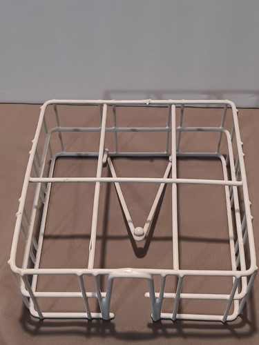 White Metal Wire Napkin Holder 6” X 6” X 3” - Picture 3 of 3