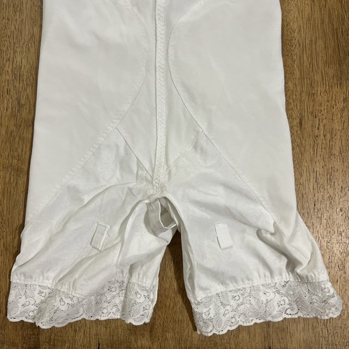 Body Flexees gamba corta 36C dimagrante bianco ferretto reggiseno a scatto extra rigido - Foto 15 di 16