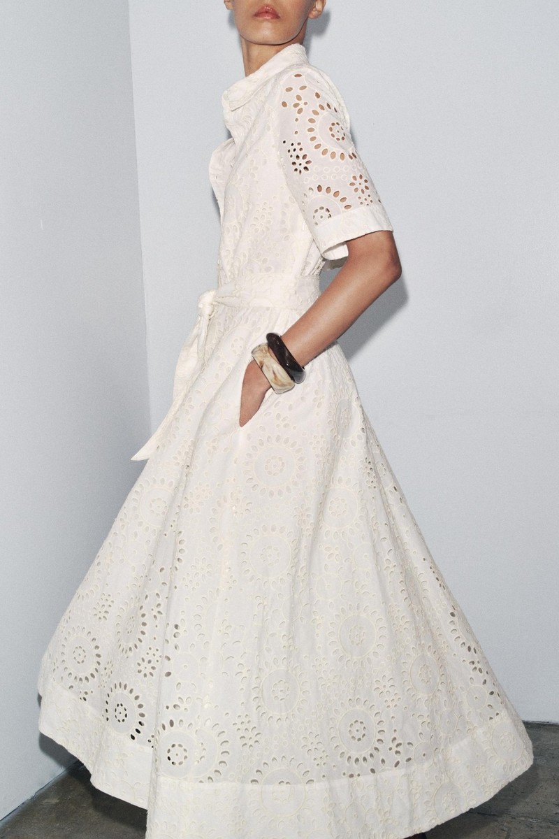 【 fray id 】EMBROIDERY LACE DRESS Sophisticated Couture 2022 Autumn Collection