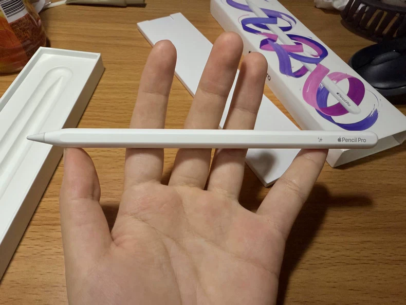 Apple Pencil Pro Model A2538 MX2D3AM/A Brand New with Warranty 2026 US - Image 2 of 4