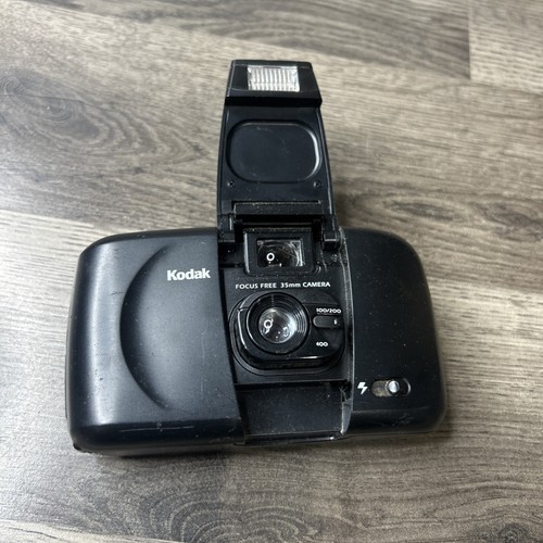Kodak Cameo Focus Free Film Camera 35 mm Point & Shoot Black Built In Flash - Picture 2 of 7
