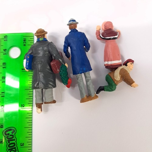 Mr. Christmas Holiday Around the Carousel 3 figuras hombres niños niñas figuras - Imagen 5 de 5