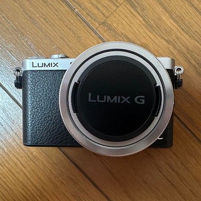 Panasonic - Pansonic　lumix  DMC-GM1K Panasonic DMC-GM1K-W Mirrorless Digital SLR Camera Lumix GM1