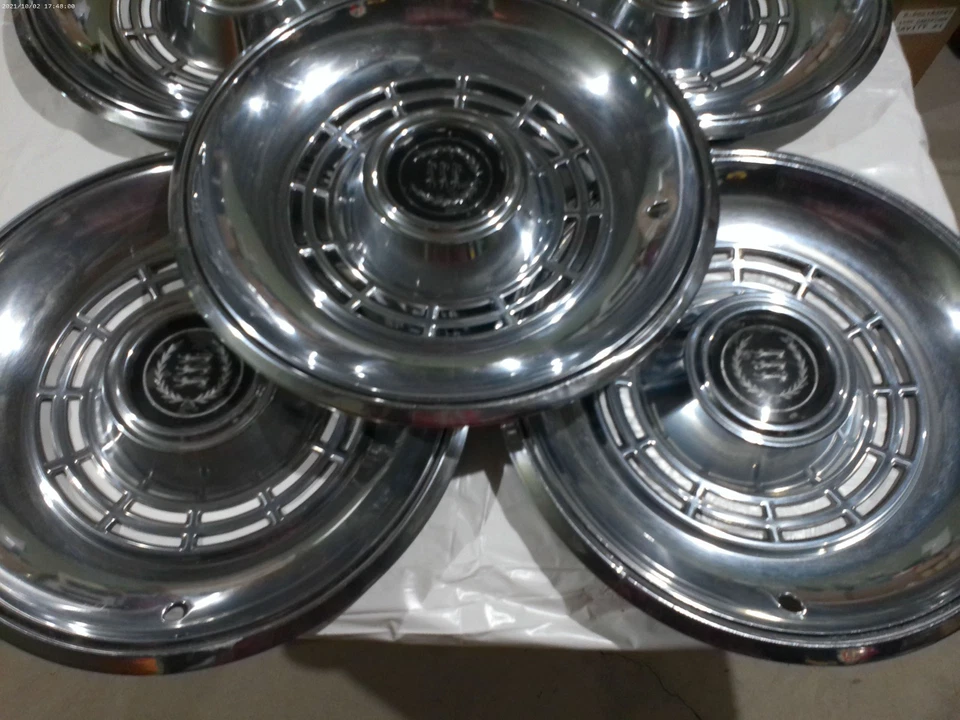 CUBIERTAS DE RUEDA 1977 a 1979 Ford LTD, tapacubos Mercury Cougar 14", grupo de 5 Foto 2 de 4