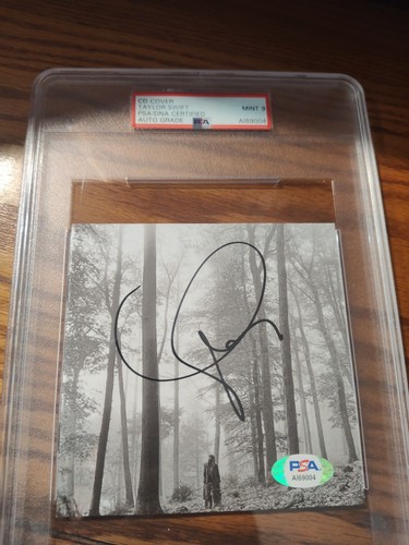 TAYLOR SWIFT Signed Folklore CD Cover PSA 9 GRADED AUTOGRAPH Encapsulated - Picture 4 of 15