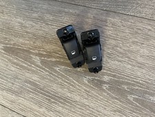 HYUNDAI KONA Schalter für Fensterheber hinten rechts 3k552b-1200 22789402