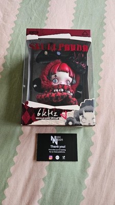 POPMART SKULLPANDA 6KHZ ヨーロッパ SKULLPANDA Plush-6kHz - POP MART (France)