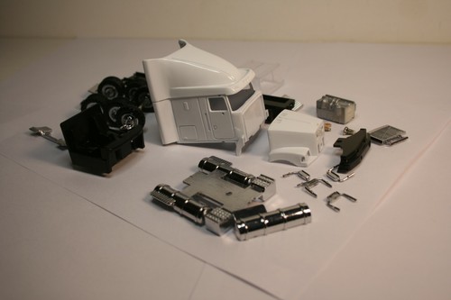 10-PACK 1:53 Scale Tonkin Volvo White GMC Blank Tractor Cab KITS 1/53 - Picture 5 of 6
