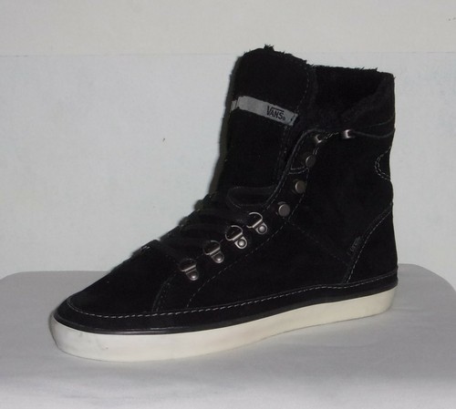 BRAND NEW SELECTION OF ADULT/JUNIOR BOOTS/CASUAL SHOES INCS VANS, ETNIES ETC - Picture 2 of 21