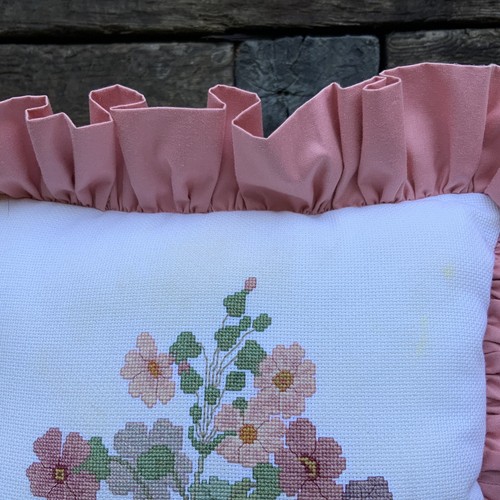 Vintage Needlepoint Floral Pillow Coral Country Cottage Core Ruffled Edge Granny - Picture 5 of 7
