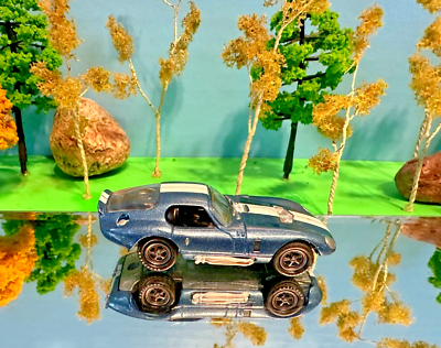 1964 Shelby Cobra Daytona Coupe CSX2287 Johnny Lighting 1/64