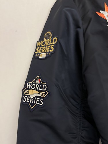 New Era X Alpha Industries Houston Astros Reversible Varsity Jacket Navy/Camo - Picture 2 of 6