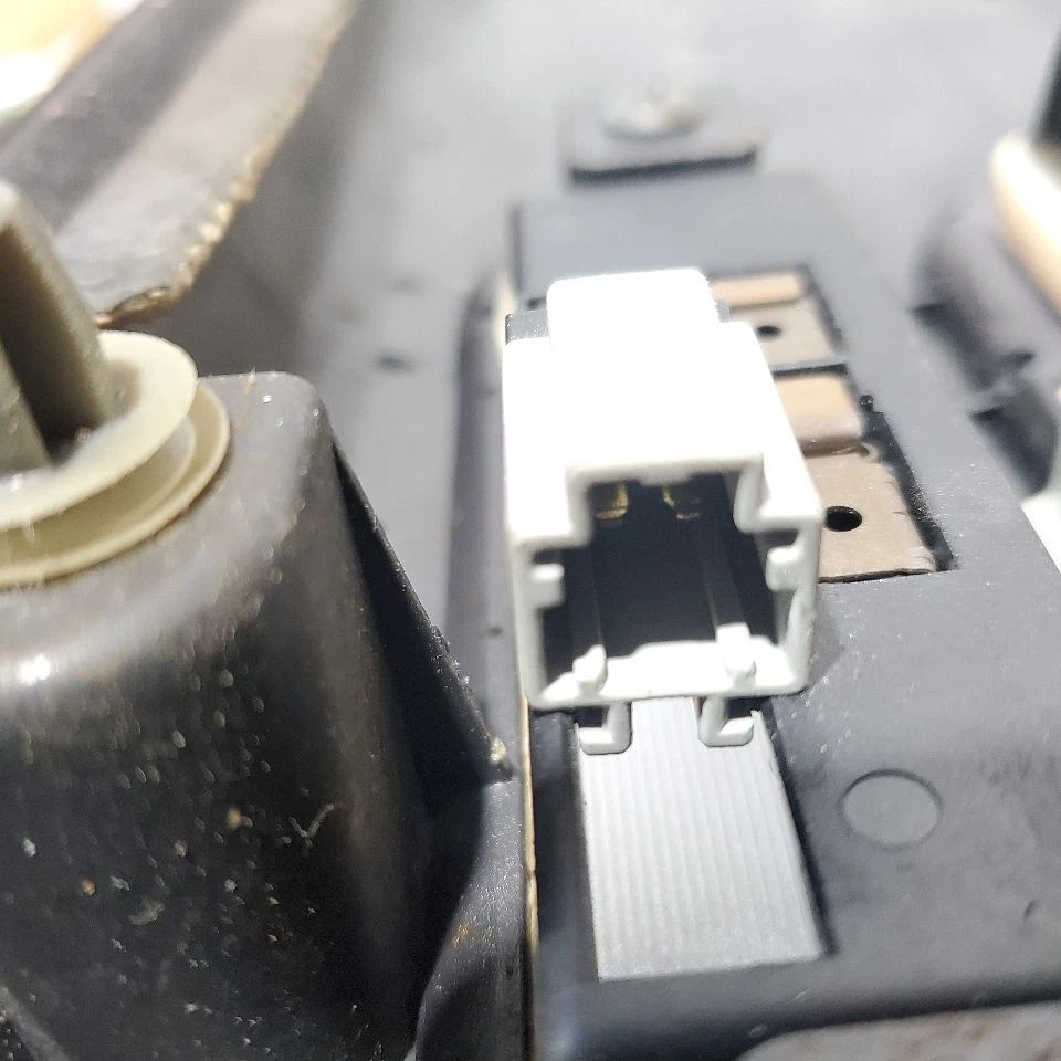 Acura Legend 1991 OEM sedán negro puerta trasera derecha panel moldura tiene daños Foto 2 de 4