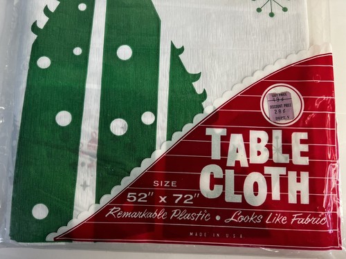 Vintage Christmas Country Christmas Scene Tablecloth 52" x 72" Plastic - Picture 5 of 5