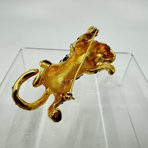 Crouching Tiger Green Eyes Vintage 1970s gold plated enamel Brooch Pin - Picture 4 of 6