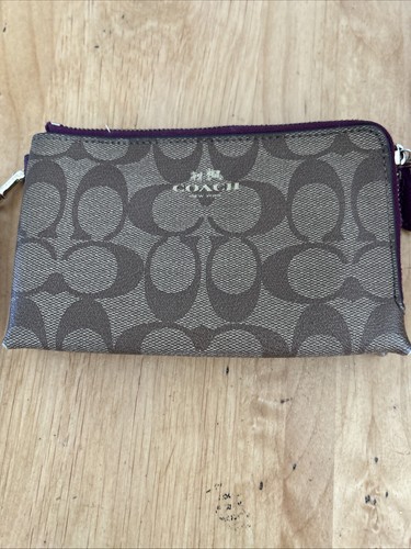 Coach Handgelenktasche braun/lila doppelter Eckreißverschluss Signatur Canvas. Alle Bilder anschauen - Bild 2 von 16