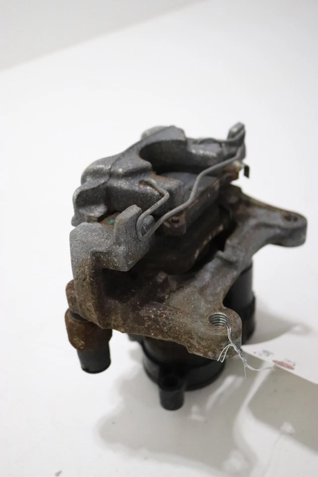 2016 - 2020 BUICK ENVISION ЗАДНИЙ ЛЕВЫЙ СУППОРТ БОКОВОГО ТОРМОЗА ВОДИТЕЛЯ ОТ ОРИГИНАЛЬНОГО ПРОИЗВОДИТЕЛЯ - Изображение 3 из 4