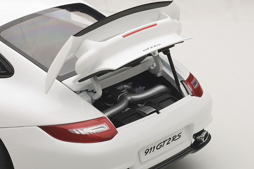 PORSCHE 911 (997) CARRERA GT2 RS MATT WHITE 1:18 AUTOART