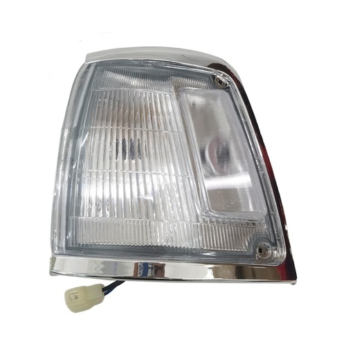 For Toyota Hilux 1991-1997 2WD Pair Front Corner Lights Lamps Repeater Indicator - Picture 5 of 12