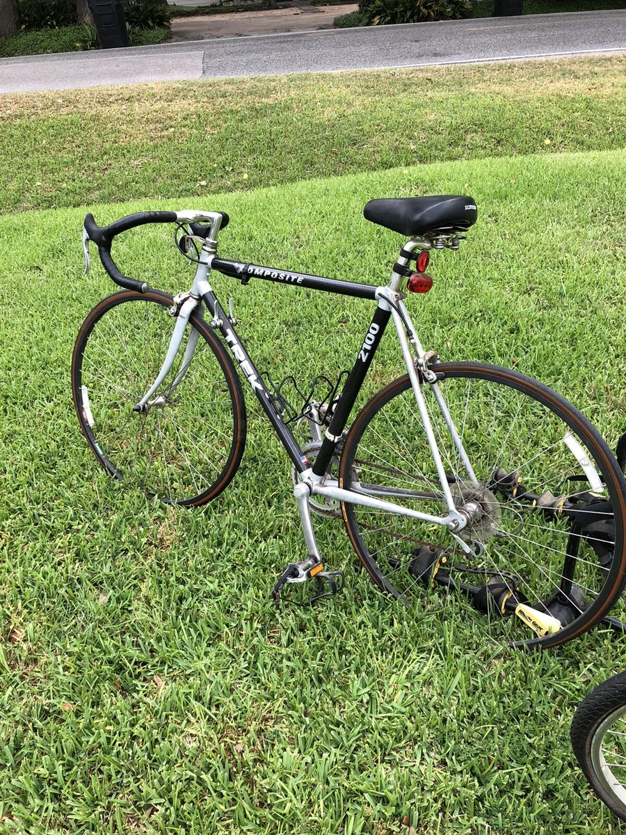 Trek 2100 store road bike