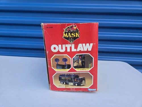 1986 Outlaw Complete w/ Box Vintage MASK Vehicle Figures Masks Projectiles - Picture 12 of 24