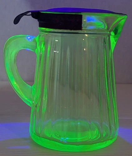 Vintage Hazel-Atlas Uranium Glass Syrup Pitcher W Lid Green Depression Glass