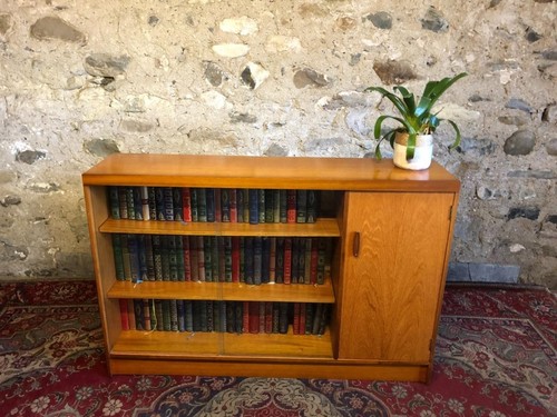 VINTAGE MID CENTURY BOOKCASE TV STAND - Picture 3 of 10