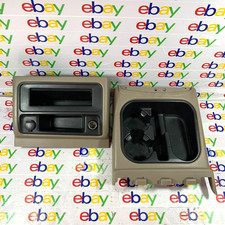 2003 - 2006 Chevrolet Tahoe Silverado Sierra Cubby And Cup Holder Trim Oem 10052 2003 - 2006 Chevrolet Tahoe Silverado Sierra Cubby And Cup Holder Trim Oem 10052