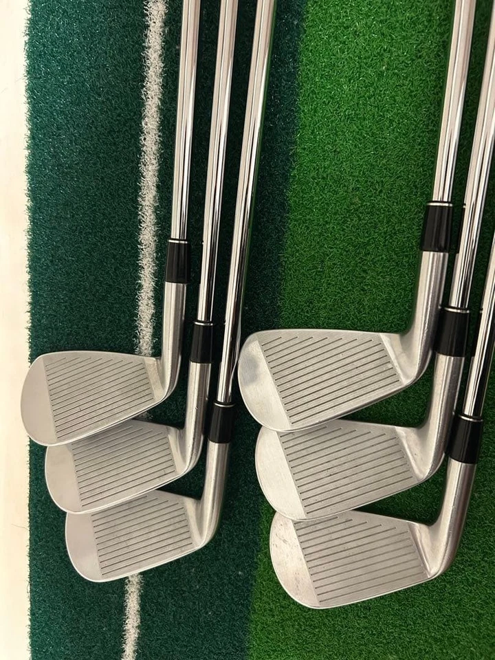 SRIXON Z585 Irons #5-9,Pw(6Clubs)/NS.PRO950GH/Flex:Regular/ Iron set - Image 2 of 4