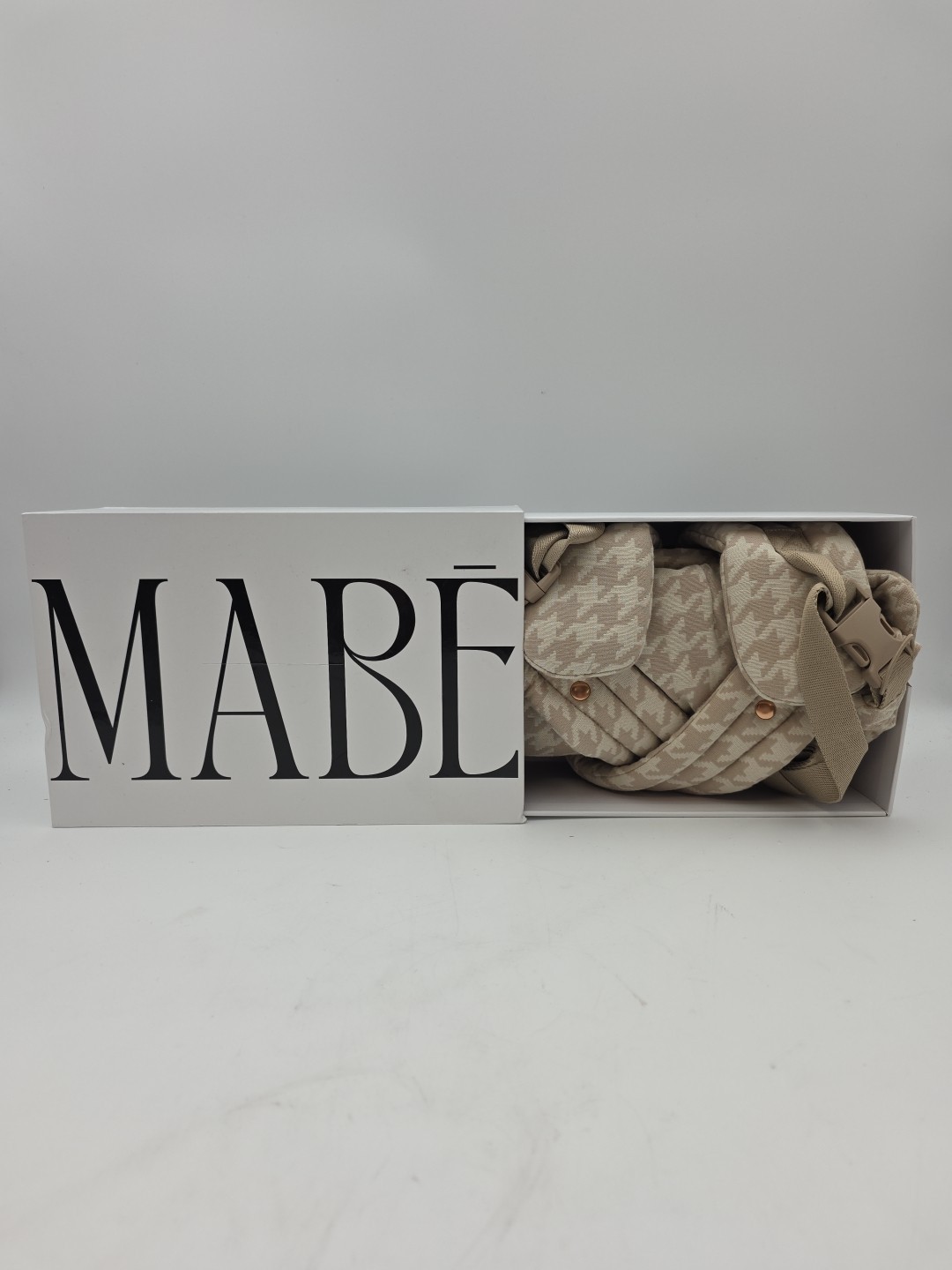 mabe baby carrier - Houndstooth