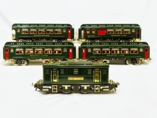 Mth standard gauge Tinplate Traditions  dark green #9E Loco and four car set