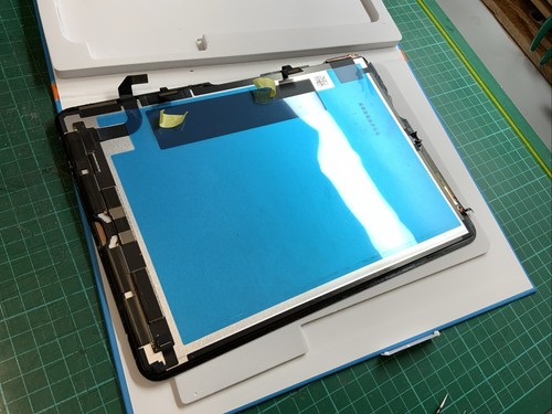 ipad air 4th generation lcd A2316 Cracked Screen But Working LCD And Touch - Picture 3 of 3