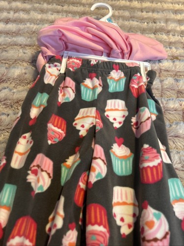New Carter’s 2 Piece Cupcake Sleepwear Set Size 5 - Picture 5 of 5