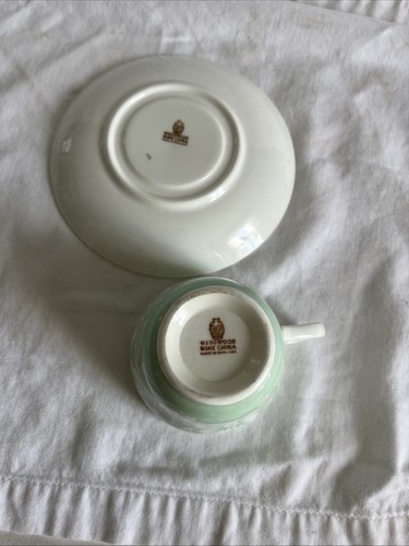Set tazza da tè e piattino vintage Wedgwood Bone China verde menta floreale - Foto 6 di 10