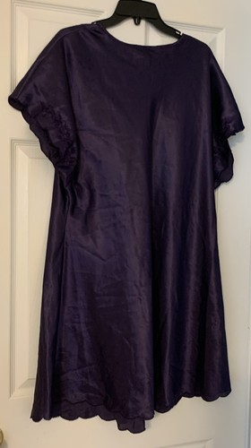 Go Softly Women's 1X Purple Silky Nightgown Pajama Embroidered Floral V-Neck Vtg - Picture 9 of 9