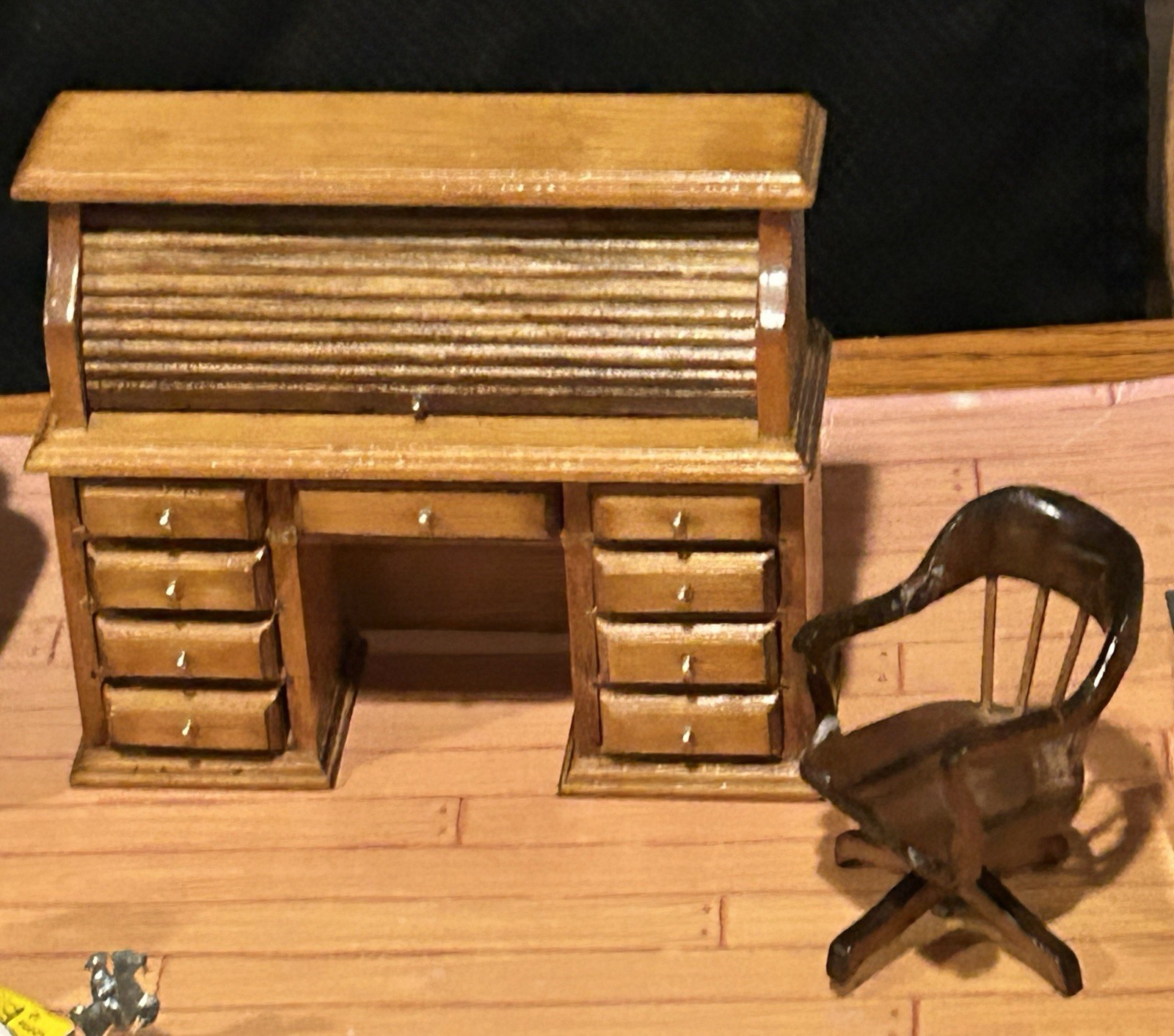 Picture 4 of 23