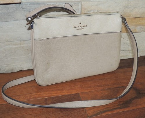 Kate Spade New York Leather 2 tone beige Crossbody Bag 3 compartments - Picture 1 of 12