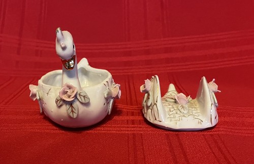 Schwan Schmuckkästchen Figur Porzellan mit Rosen & Deckel besetzt Japan - Bild 9 von 17