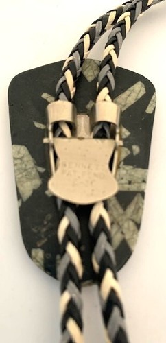 Hand-Made Bennett Southwestern-Themed Amulet-Shaped Natural Stone BOLO TIE - Imagen 5 de 5