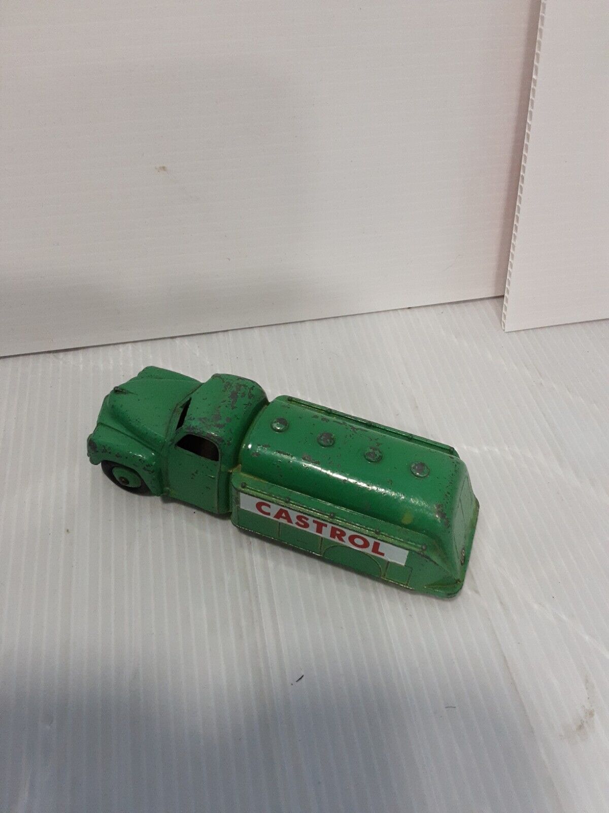 Picture 3 of 10
