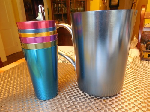 Bunter Aluminium Krug und 6 Tassen Picknick Set - Bild 6 von 6