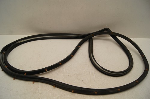 1988 Toyota Land Cruiser FJ62 - Rear Right Door Rubber Weatherstrip Seal Molding - Picture 11 of 11
