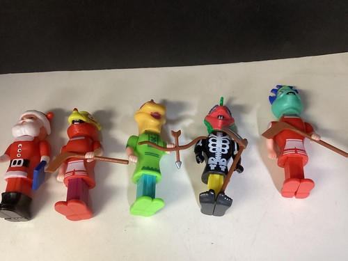 5 Pez Body Parts Vintage Dinosaur & Santa European Lot Newly Taken Out Of Pack - Picture 6 of 6