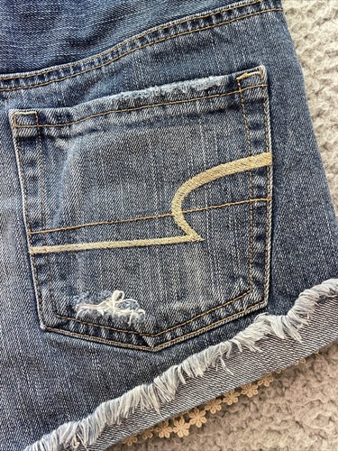 American Eagle Outfitters hohe Leibhöhe Festival Shorts Größe 2 Denim abgeschnitten Spitze - Bild 12 von 16