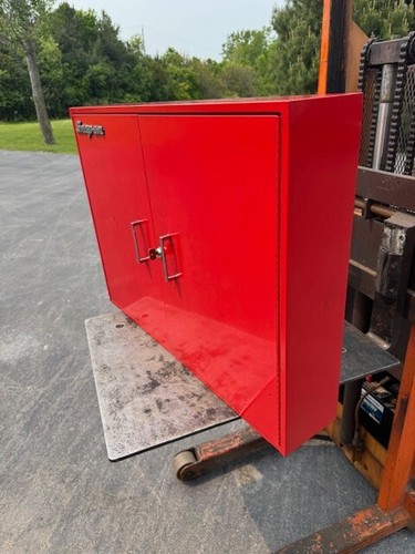 Vintage Snap On Tools Wall Cabinet 270B/276C, Puller Board, & Key 1996 - Bild 6 von 8