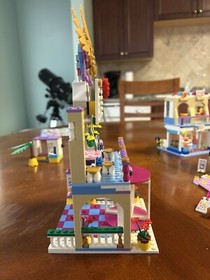LEGO FRIENDS: Heartlake Shopping Mall (41058), 97% Complete [RETIRED WITH BOX]