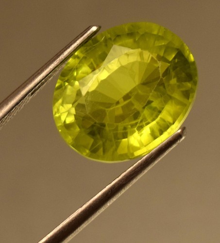 Natürlich Zertifiziert Grün Peridot 10.25 Karat Oval Schliff Lose Edelstein Für - Bild 3 von 5
