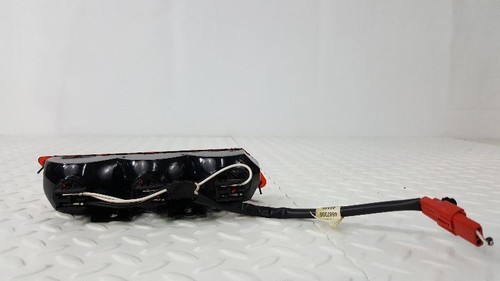 1996 Dodge Caravan Third Brake Light - Picture 4 of 4
