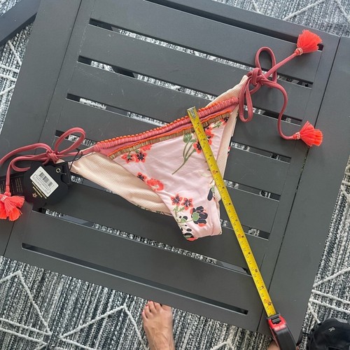 Maaji X Rapsodia freches Bikinihöschen mit Seitenbindung. Neu mit Etikett Größe Medium Einzelhandel 150 $ - Bild 9 von 9